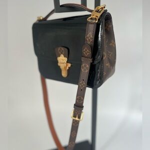 Louis Vuitton Cherrywood BB- LIKE NEW!!!